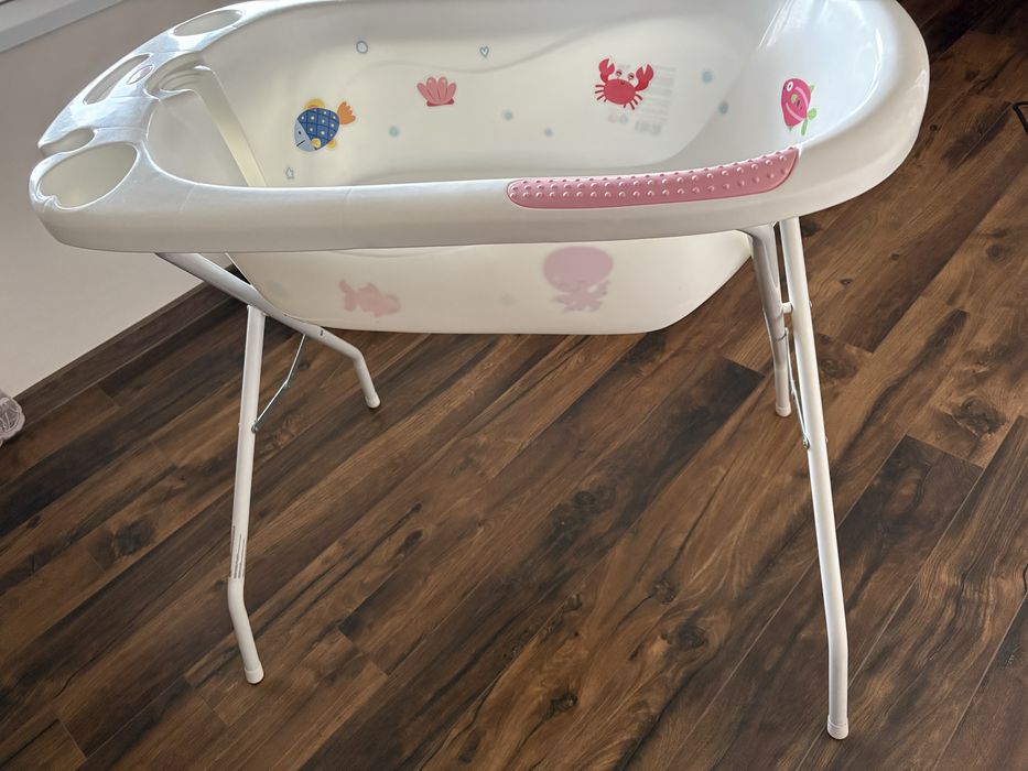 Вана със стойка чиполино