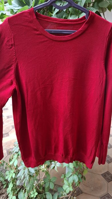 Sviter sochniy rangda oversayz