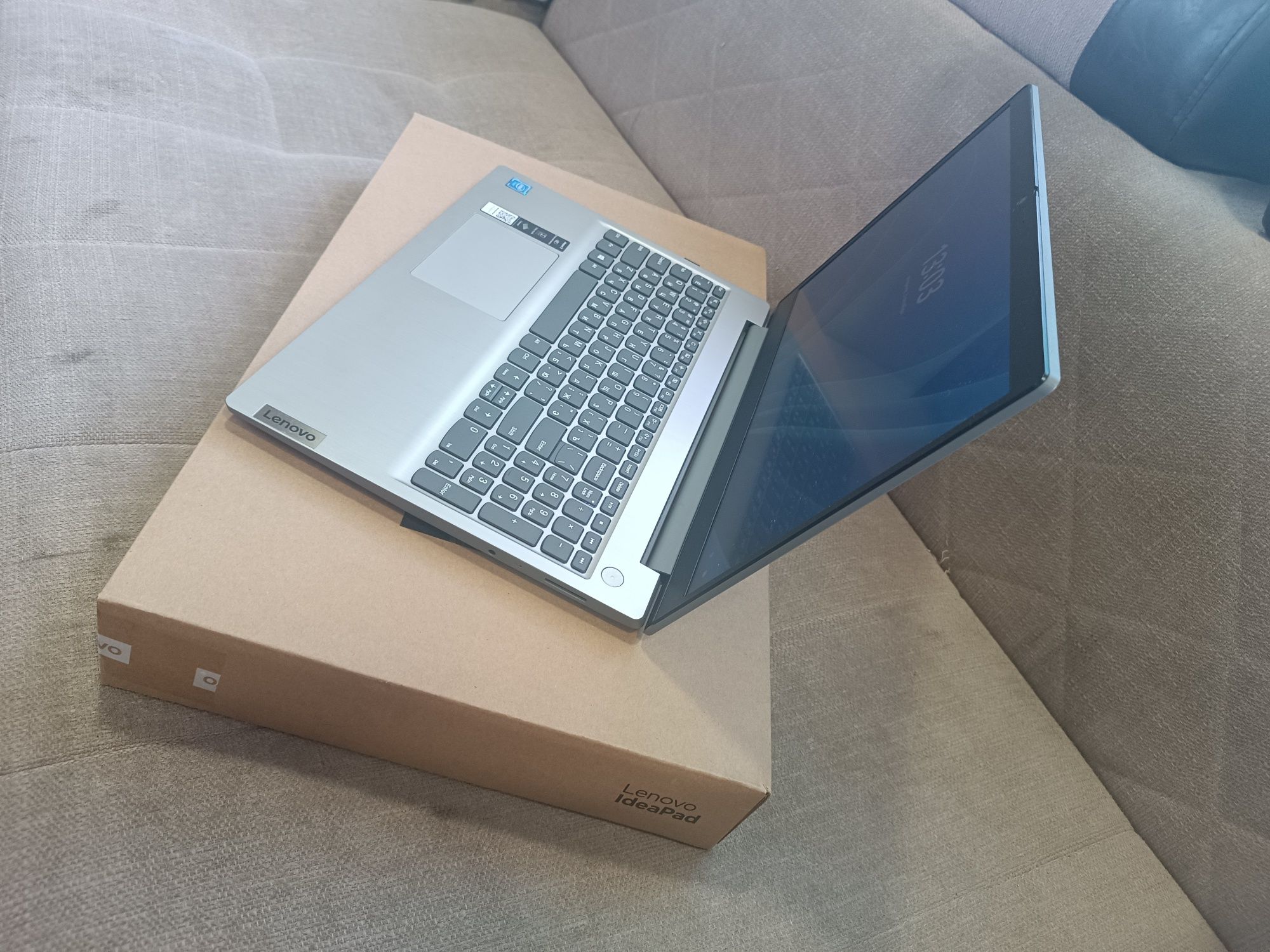 Ноутбук Lenovo Ideapad3