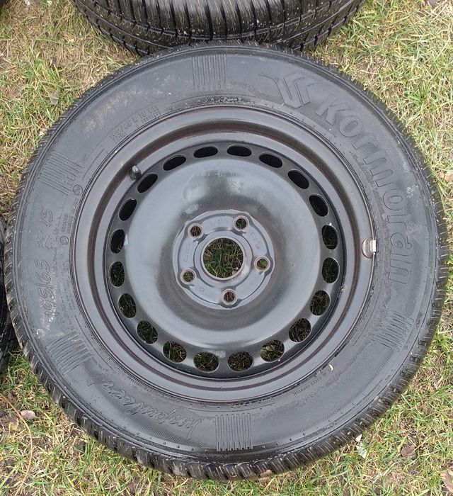 4 гуми 195/65 R15 със джанти за VW