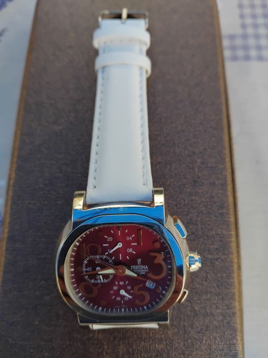 Часовник Festina chronograph