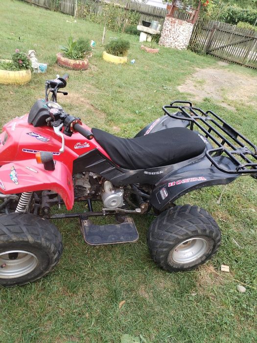 Vând ATV tgb honda