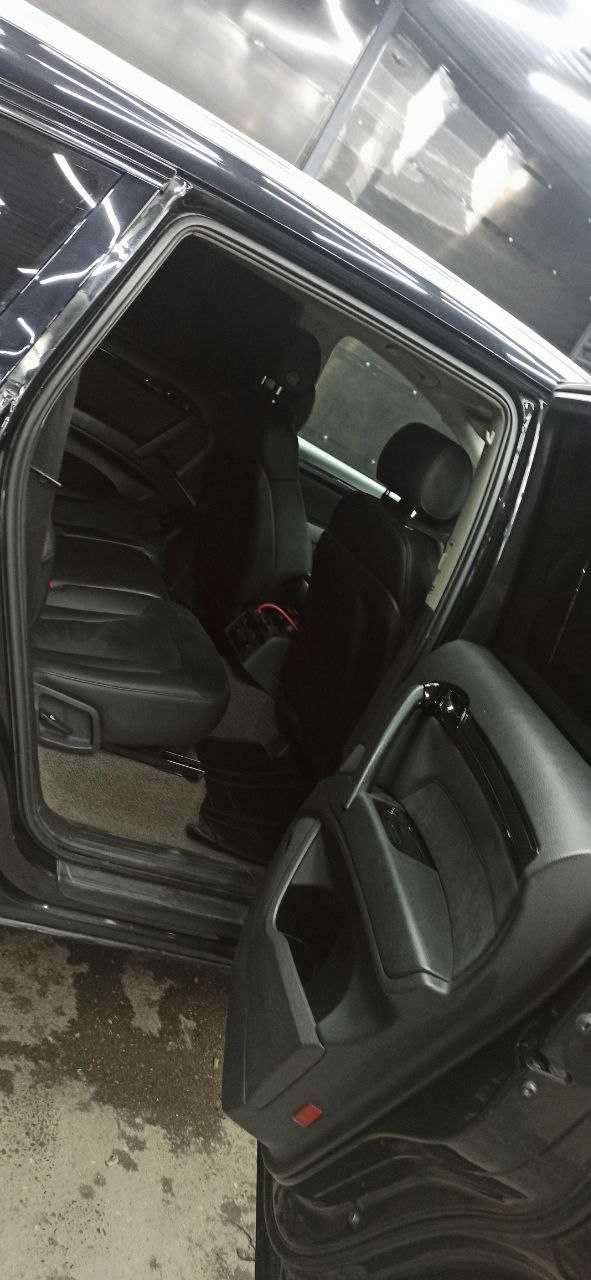 Audi Q7 +metan xolati idial shumka, diska R21,