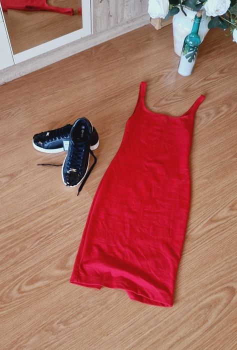 3 броя Рокля Зара флоралнен мотив и червена