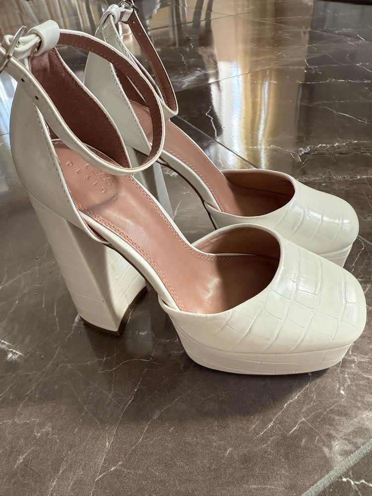 Обувки Asos бели 37
