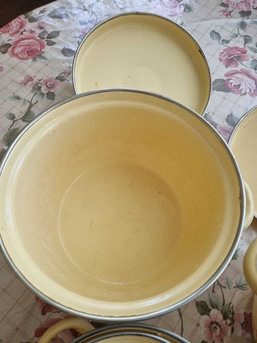 Эмалированные кастрюли 2, 3 и 4л без сколов, советские