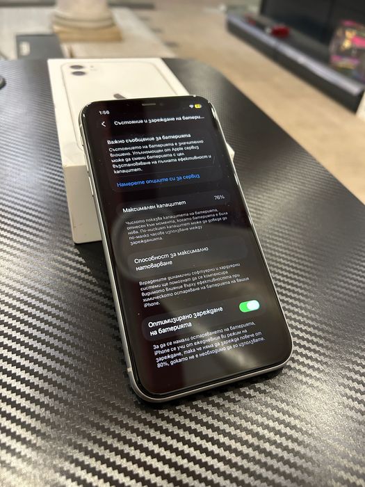 Отличен iPhone 11 64gb бял