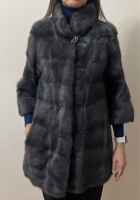Норковая шуба серого цвета