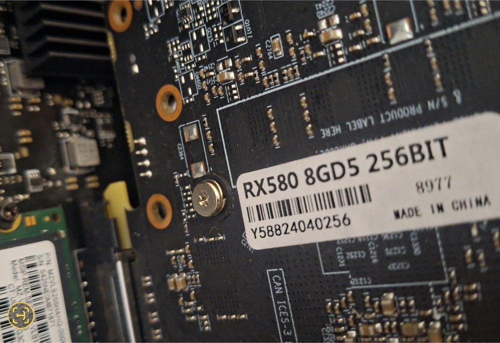 Vand/ Schimb placa video RX580 8gb 256 bit