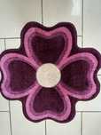 Covor in forma de floare cu mov