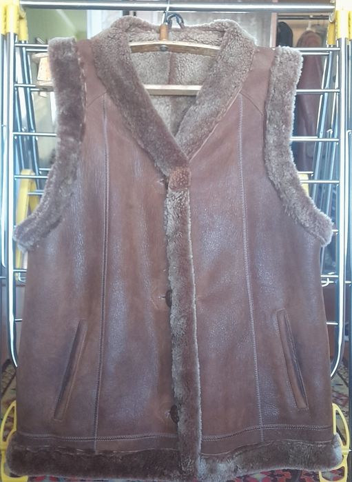 Жилет из натуральной овчины