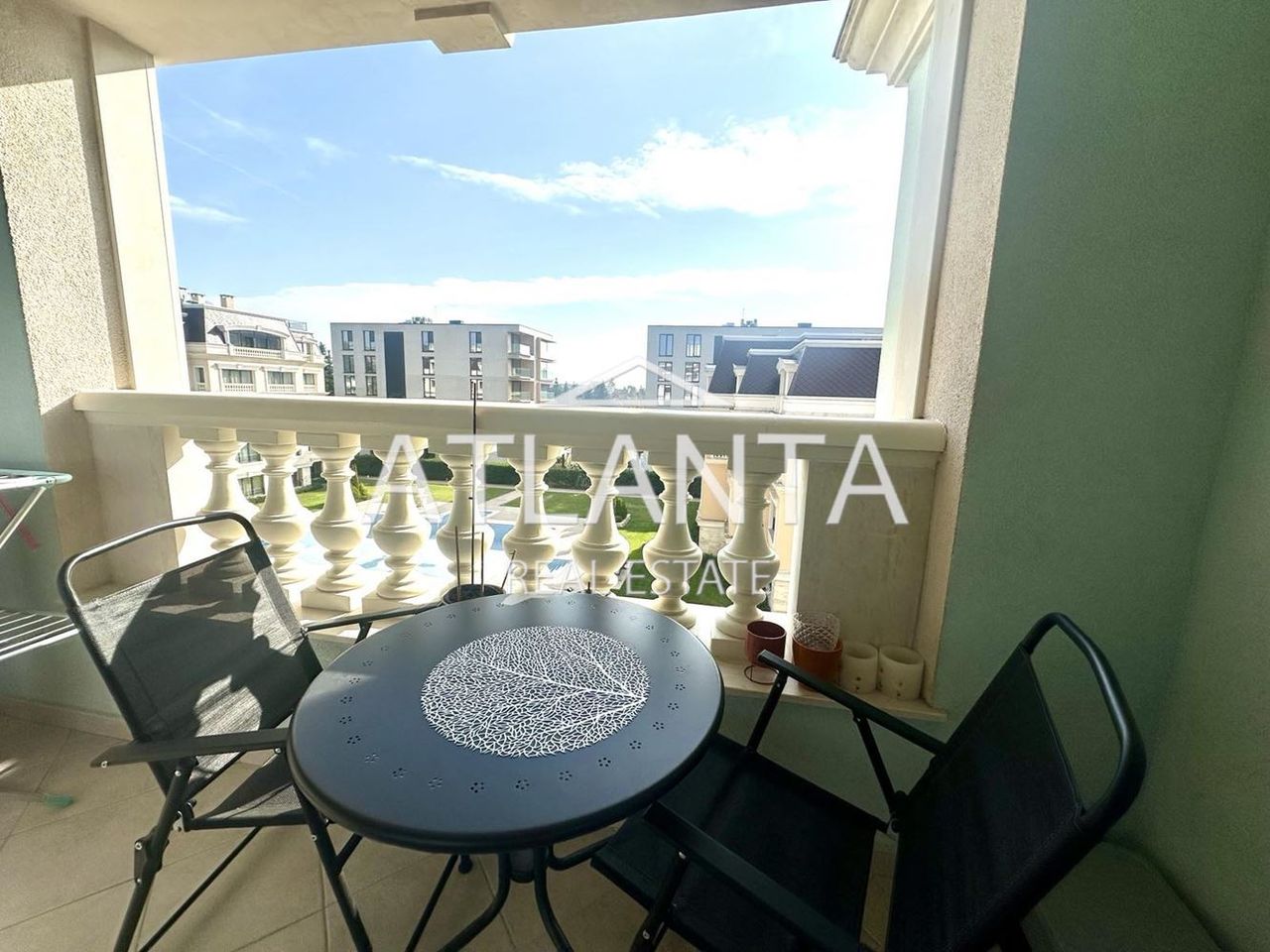 Продава се Двустаен апартамент в к.к. Св.Св. Константин и Елена - 77 кв.м за 2793 €/кв.м - Снимка #4