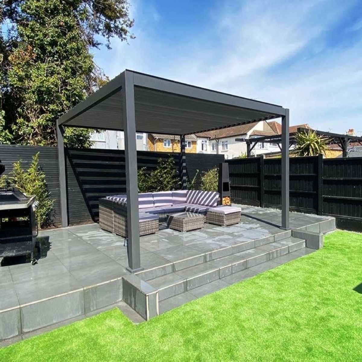 Pergola bioclimatica motorizata cu lamele mobile si lumini LED