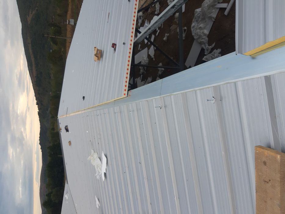 Hale metalice si montaje,   accept schimb cu auto