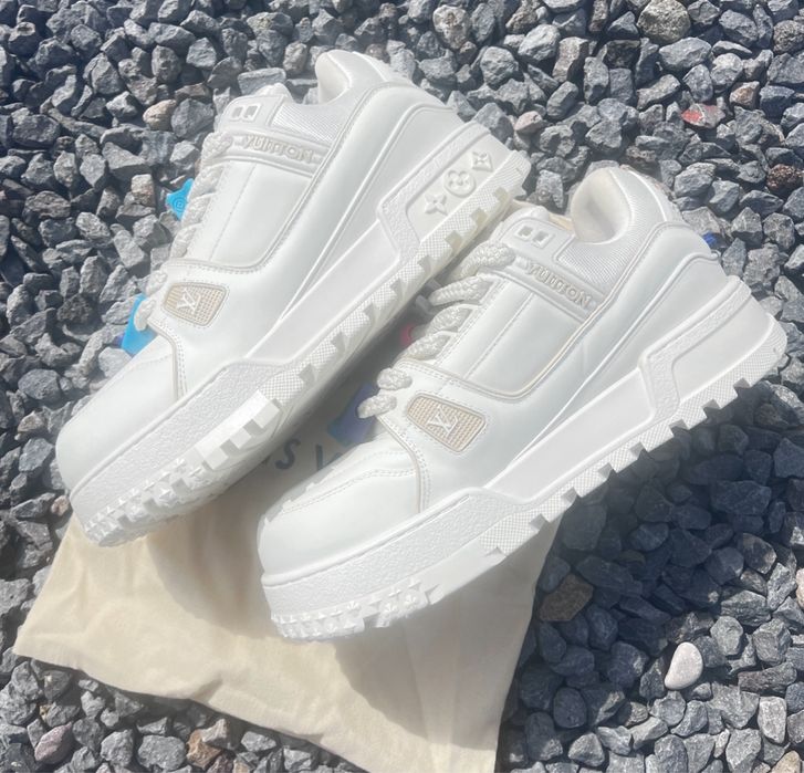 Louis Vuitton Maxxi Trainer, marimea 41 fit 43, noi!