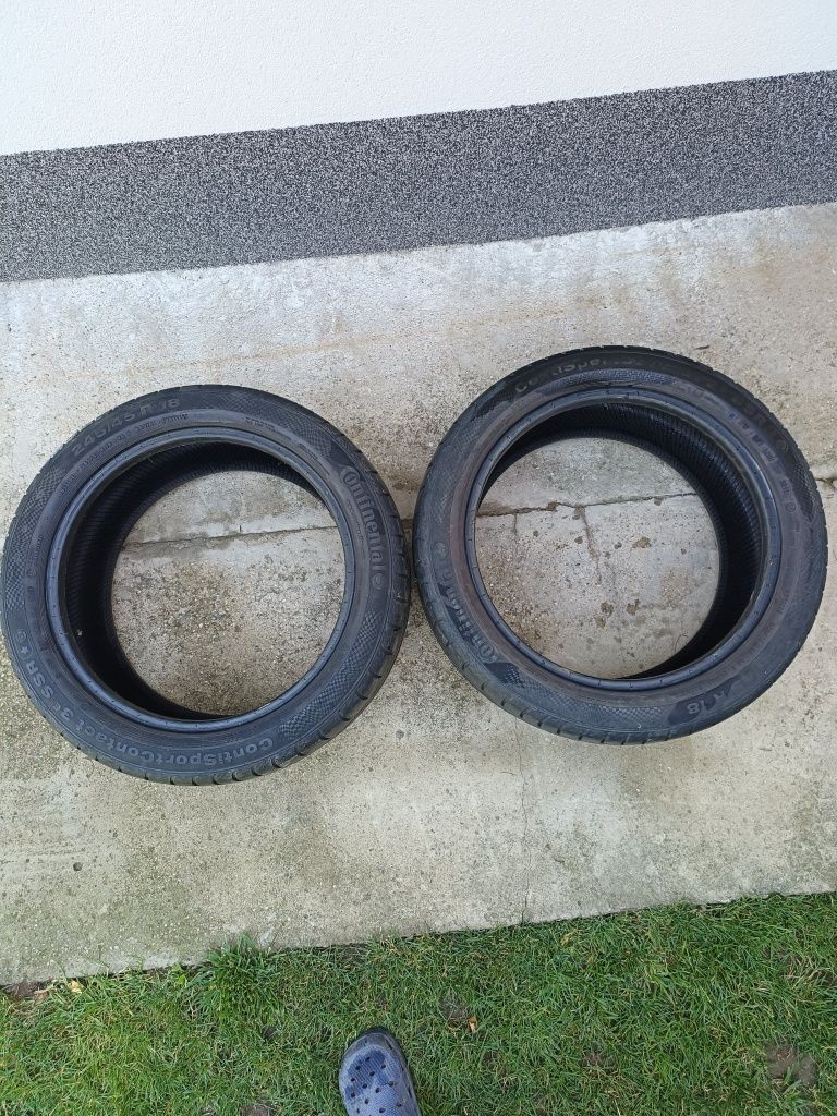 2 cauciucuri continental 245/45/18