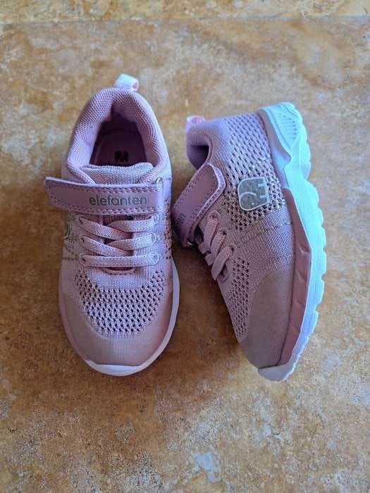 Vând adidași copii Elefanten24