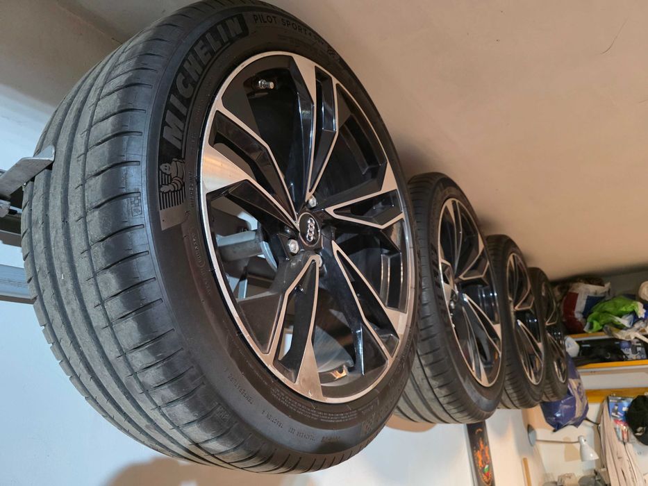 4 бр. Гуми  255/45/20 с джанти Audi 5x112 20"