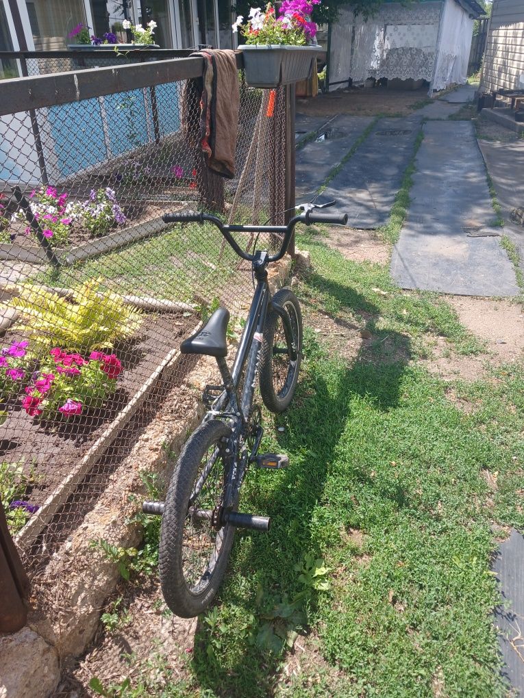 продаю bmx в отличном состояние