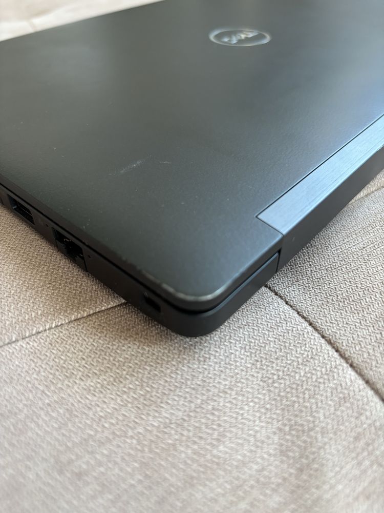 Dell Latitude 7390 core i5 8530 / 16 GB RAM / 256 GB NVMe