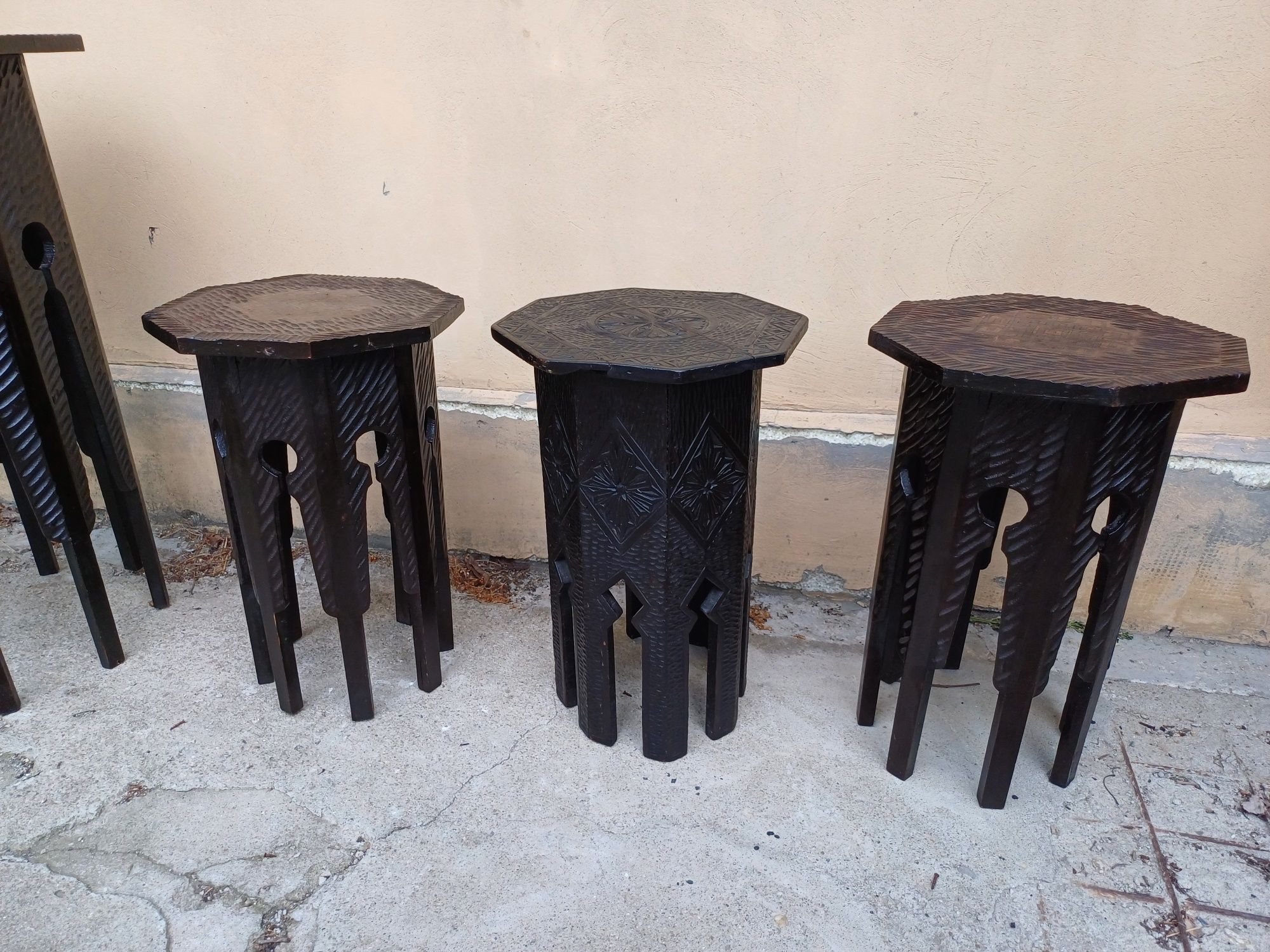 Mobilier vechi romanesc