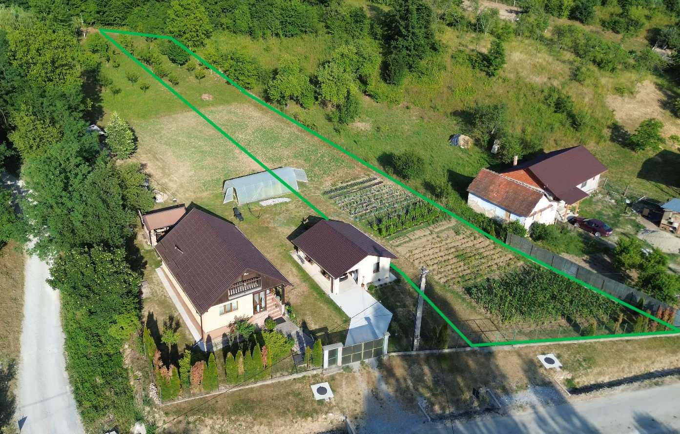 Teren de 1.200 m² de vânzare în Stracoș, Bihor