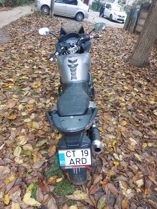 De vânzare/Schimb cu Rulota .  Honda PC38 CBF 600SA /2007 35000 km.