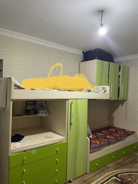 Двухярусный кровать