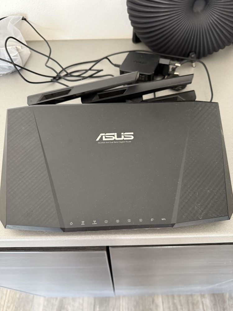 Router wireless ASUS RT-AC87U