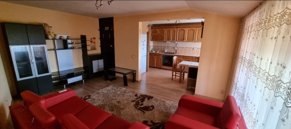 .Apartament 3 camere  75mp