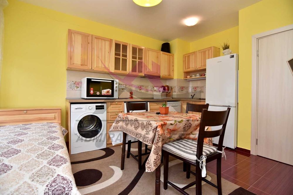 Дава се под наем Двустаен апартамент в Варна, м-т Акчелар - 42 кв.м за 371 € - Снимка #1