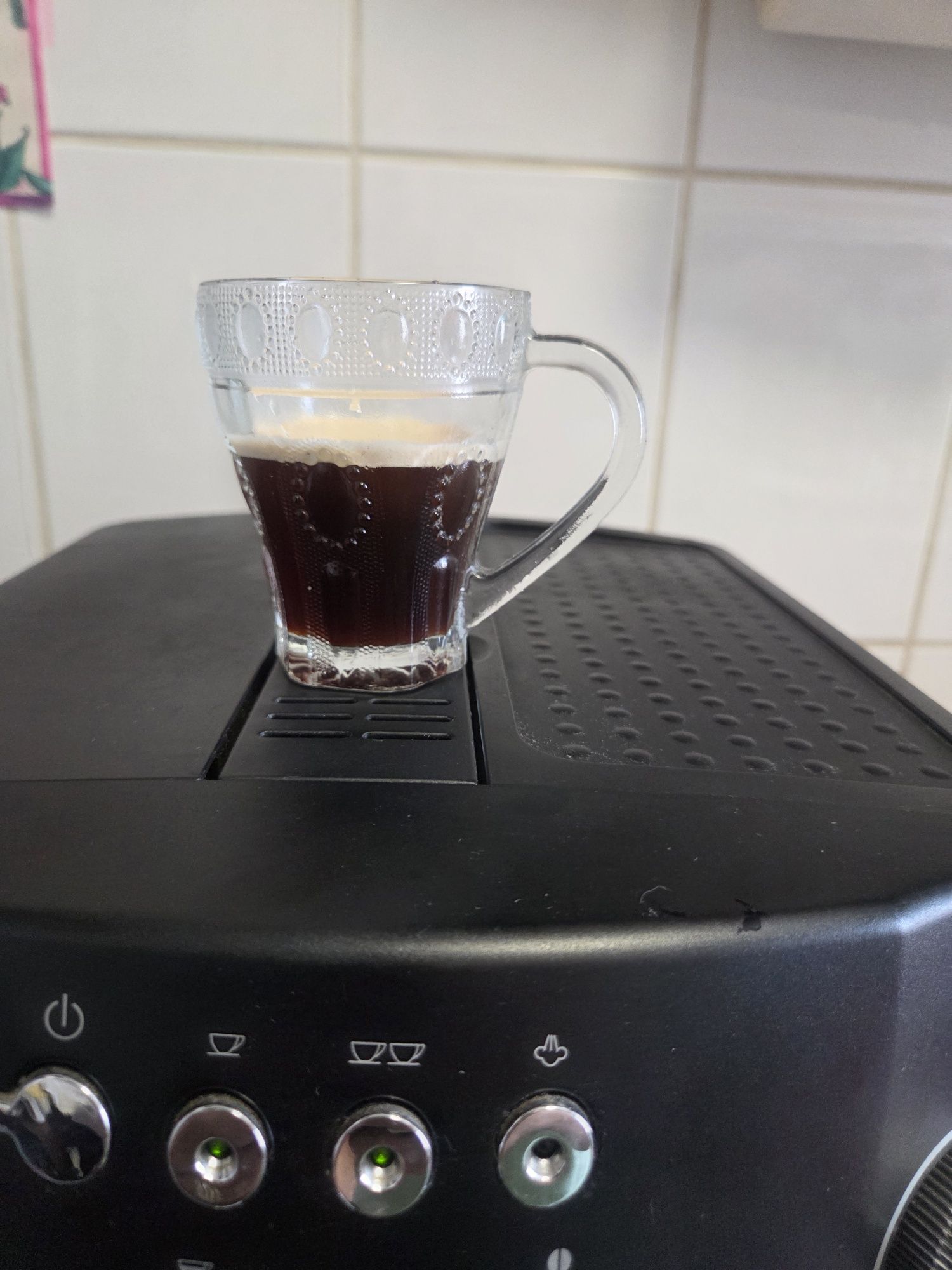 Expresor DeLonghi magnifica