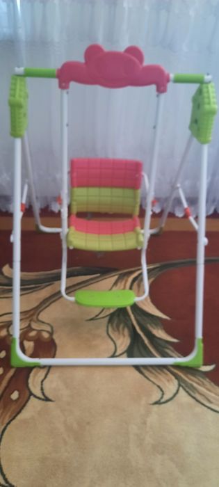 Качелия хорошом состояние практически не ползвались