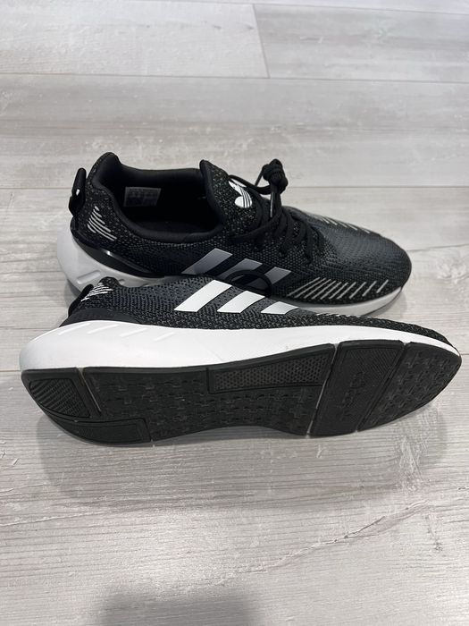 Papuci ADIDAS damă