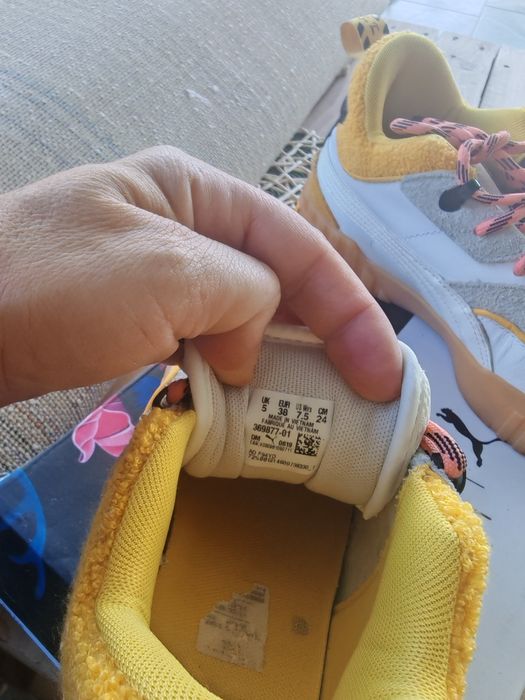 Vând skechers PUMA Cali Sue Tsai