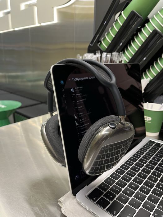 AirPods Max в новом состоянии