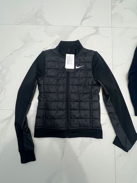 Geaca Nike xs  originala