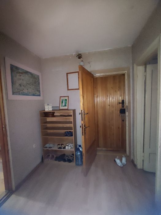 БИЙ 3 комнатная квартира продается Метро Горький Саёхат Севастопольска