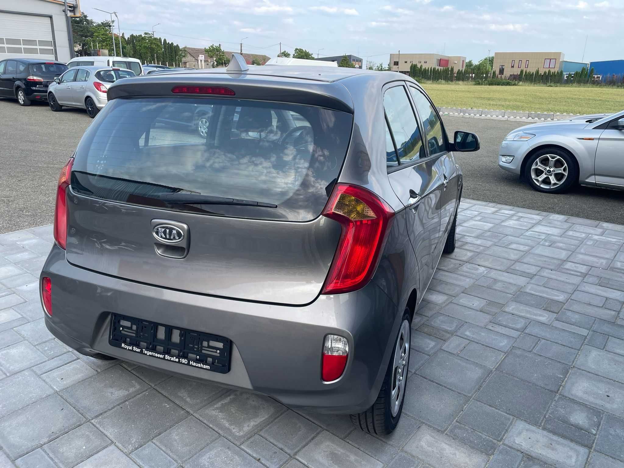 Auto Kia Picanto