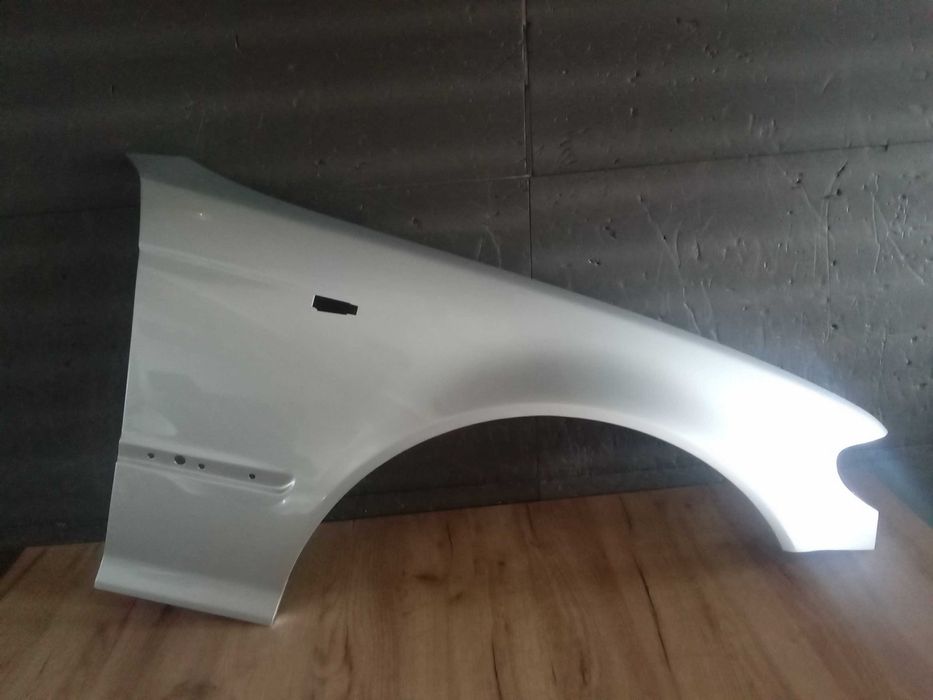 Aripa fata BMW E46 Sedan+Touring 01-05 Facelift Argintiu Titansilver