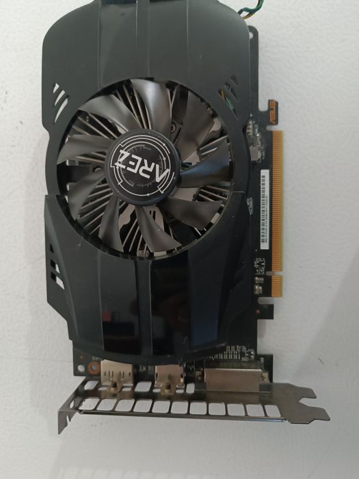 Placa video Asus AREZ RX 550 2 gb gddr5/128biti - impecabila !