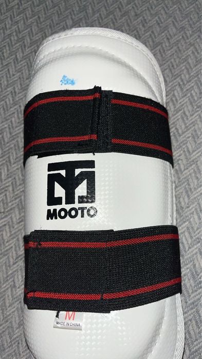 Продам щитки для таеквондо