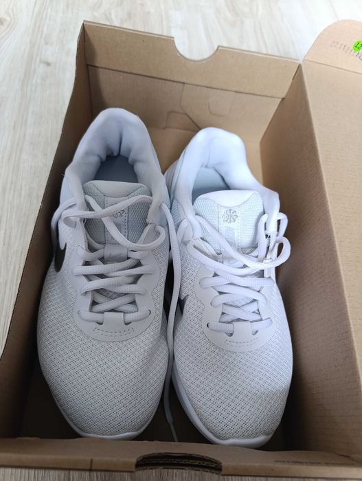 Nike revolution 6  NN