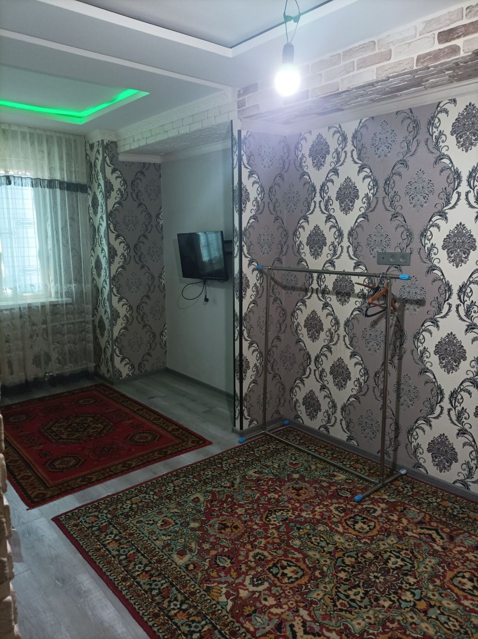 Сдаётся комната,в общежитии.