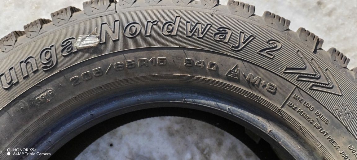 Продам резину зимнию комплект в отличном состоянии r 15 tunga nordway2