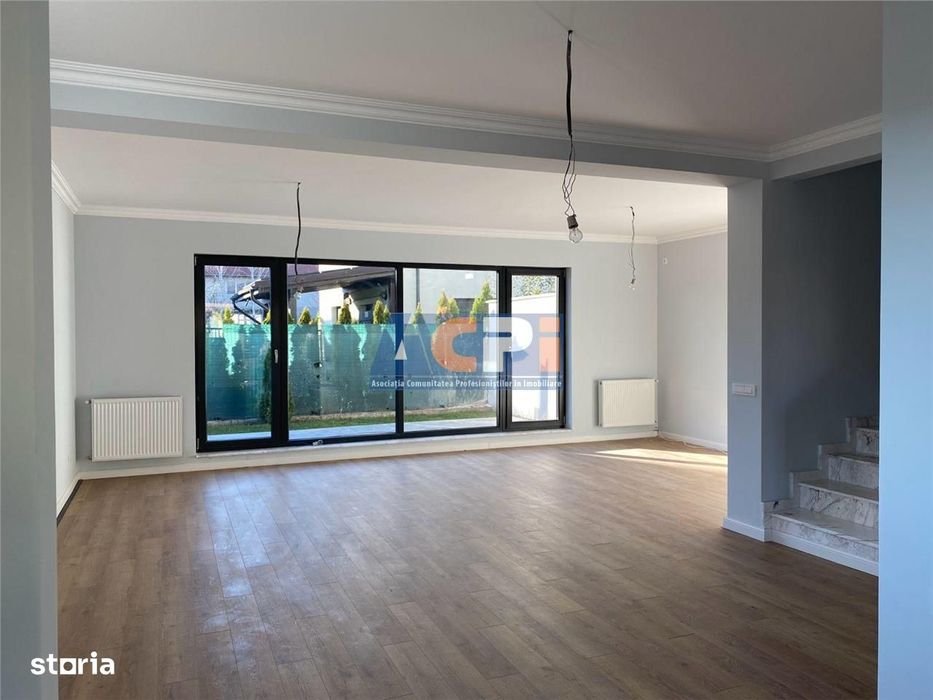 Duplex Vila NOUA 5 camere  745 mp teren Otopeni curte proprie acces pr