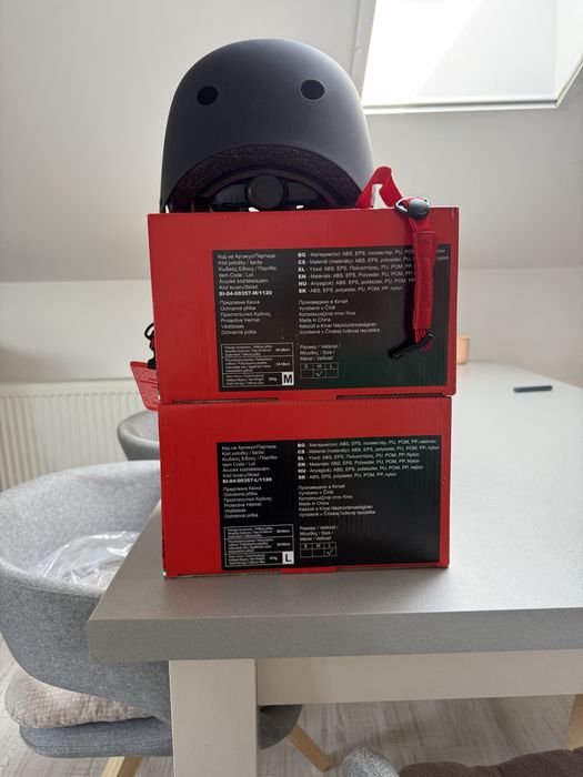 Casca trotineta  Scuderia Ferrari, noua