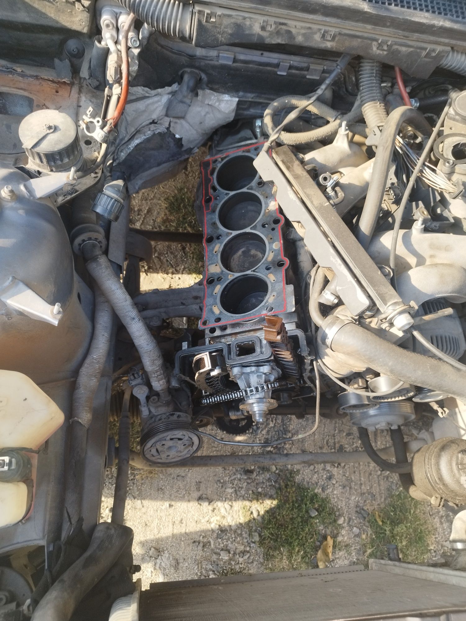 Bmw  e36 318i - НА ЧАСТИ