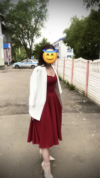 Продается шикарное платье ручной работы (сшиты на заказ)