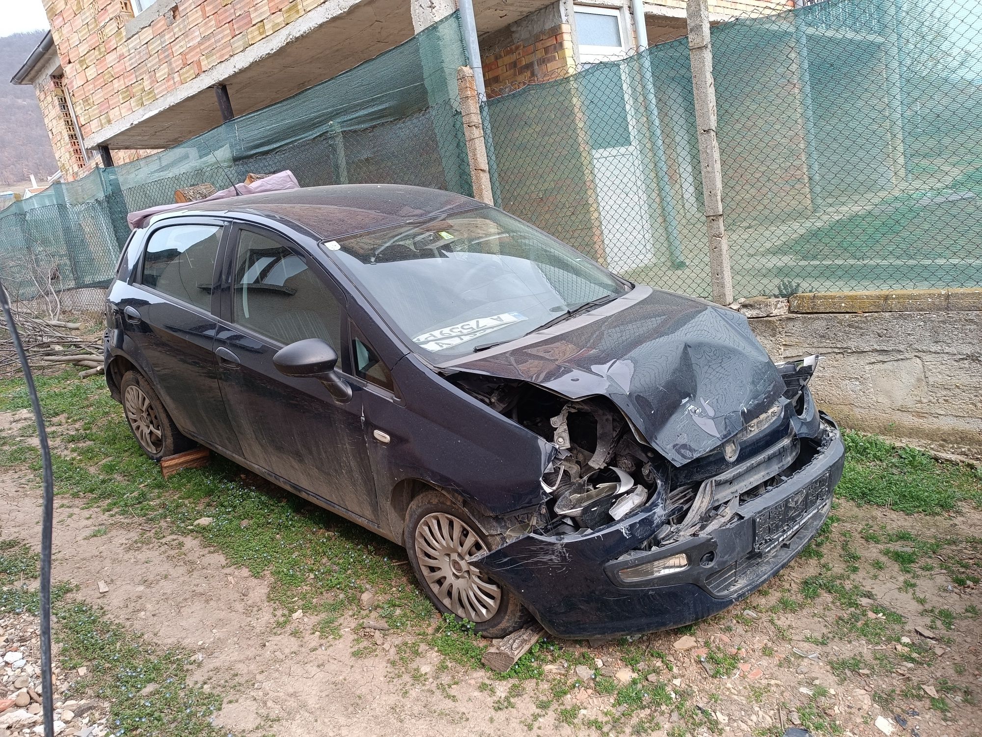 Автомобил Фиат Пунто ево